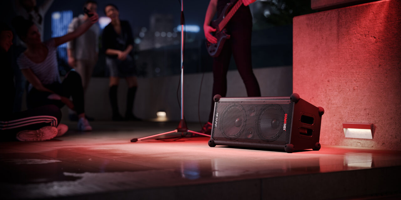 Sharp Consumer Electronics presenta SumoBox, l’altoparlante portatile dal suono formidabile!