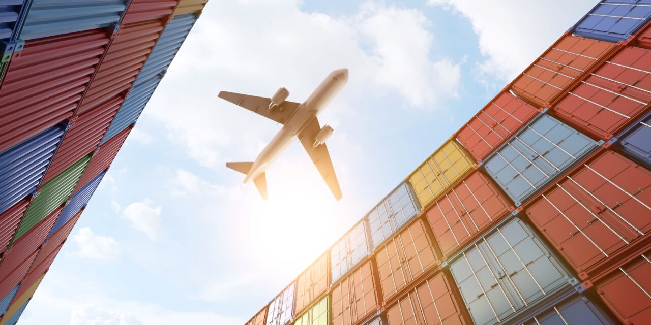 Tariffa fissa, impatto tangibile: DHL Global Forwarding lancia il nuovo portafoglio GoGreen Plus – Un servizio pensato per ridurre del 10% le emissioni di tutte le spedizioni a un costo fisso